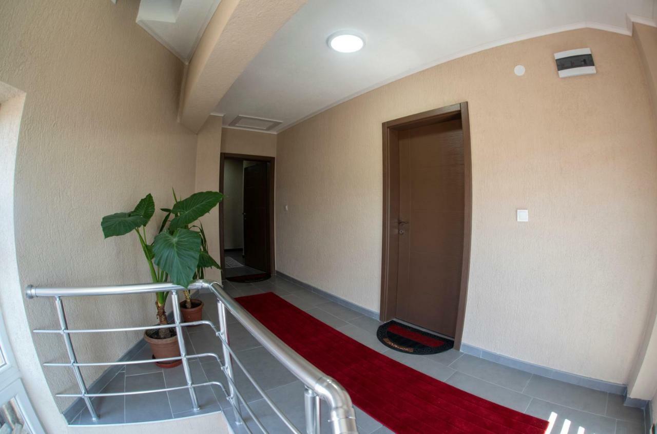 Dionis Rooms & Apartments Prilep Exterior photo