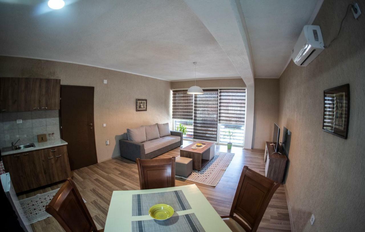 Dionis Rooms & Apartments Prilep Exterior photo