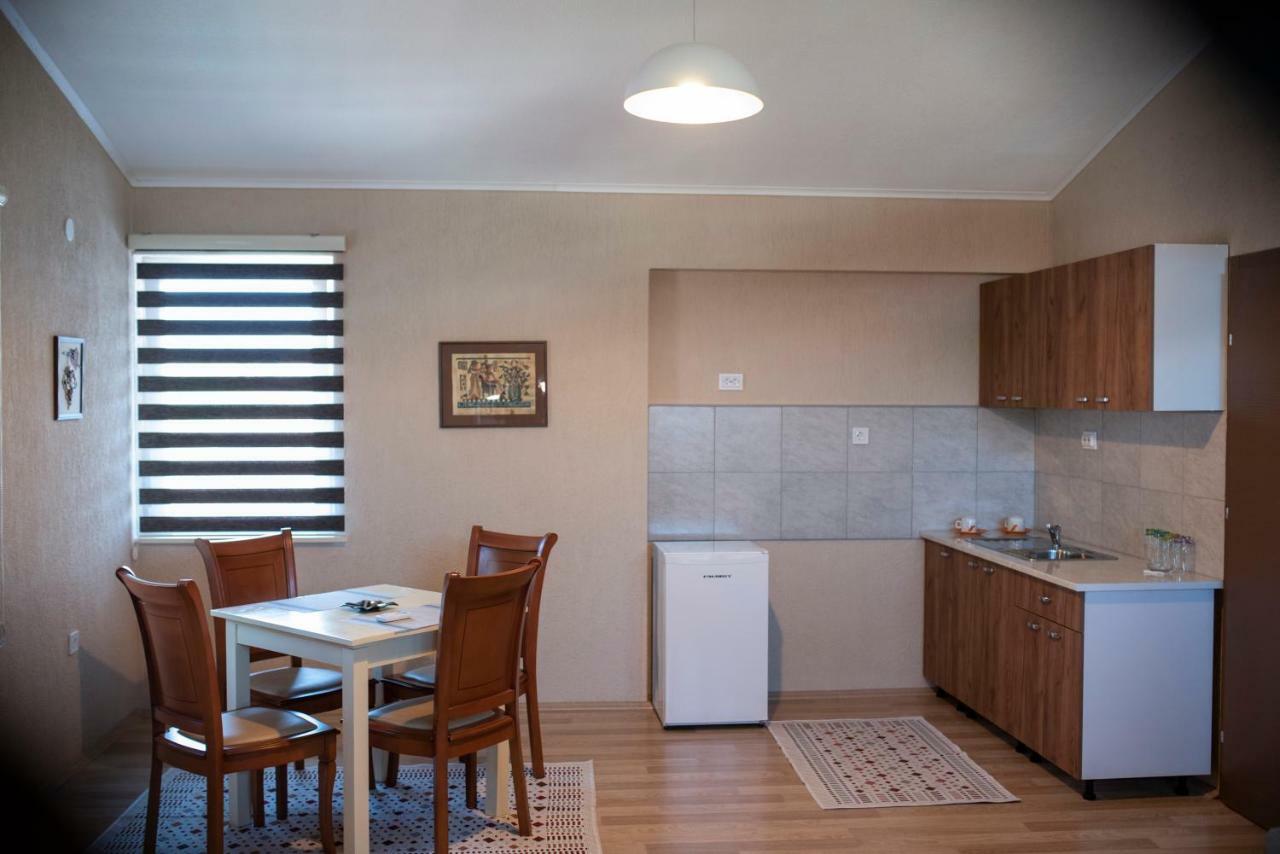 Dionis Rooms & Apartments Prilep Exterior photo
