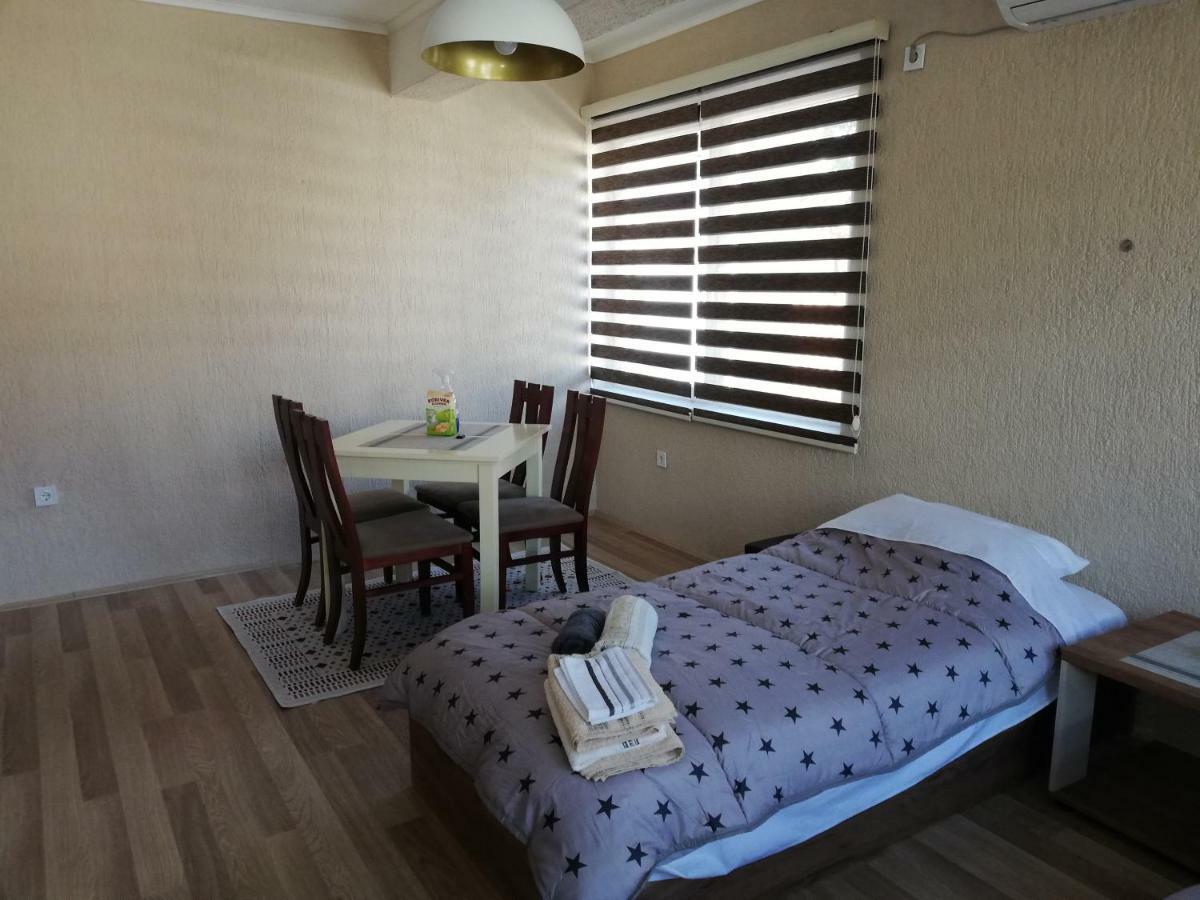 Dionis Rooms & Apartments Prilep Exterior photo